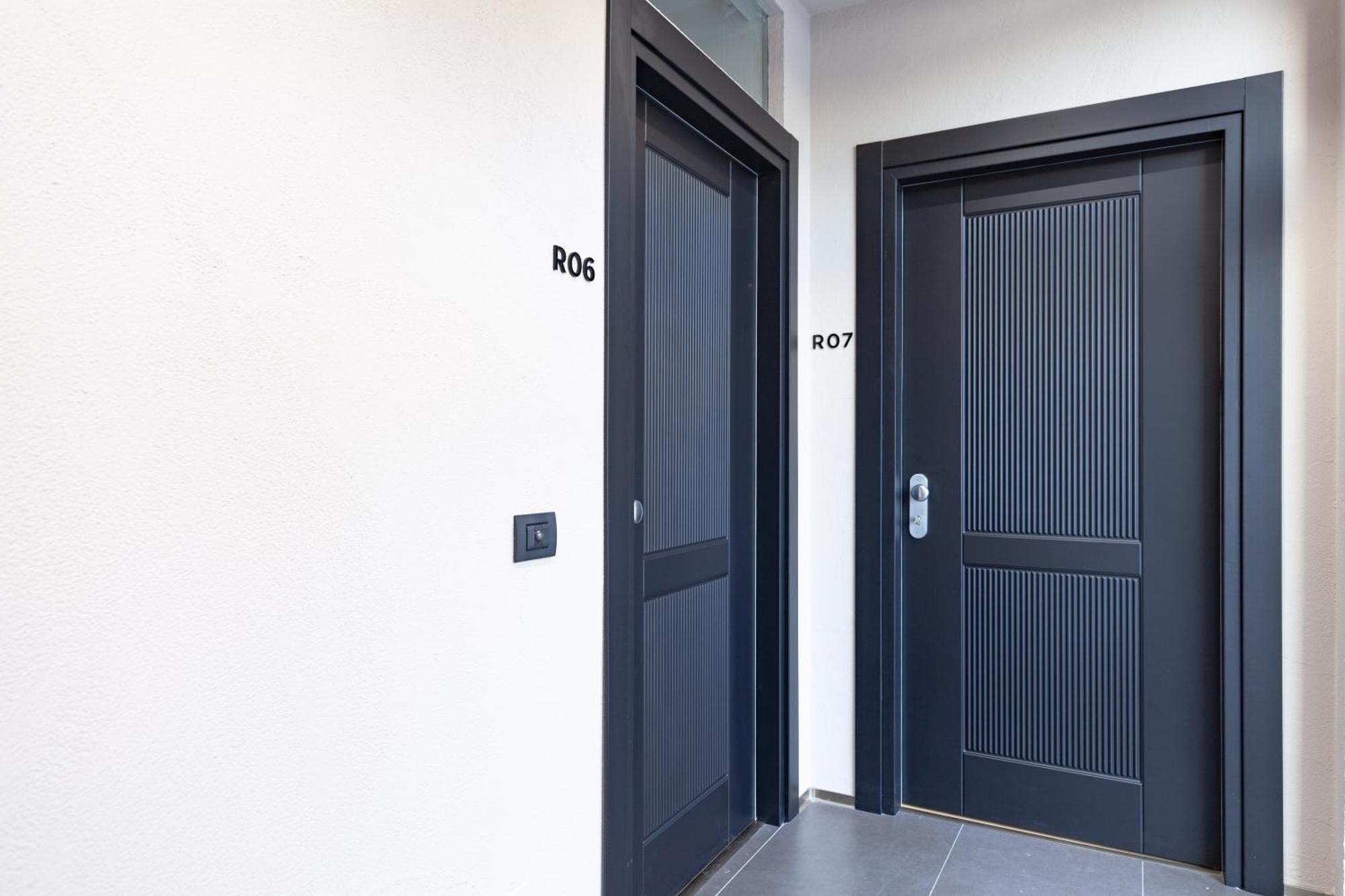 Rh Lifestyle Rooms & Suites ออลเบีย ภายนอก รูปภาพ