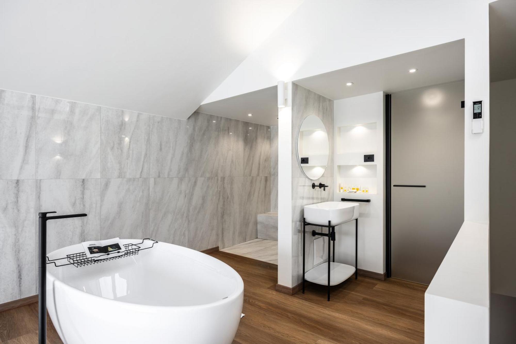Rh Lifestyle Rooms & Suites ออลเบีย ภายนอก รูปภาพ